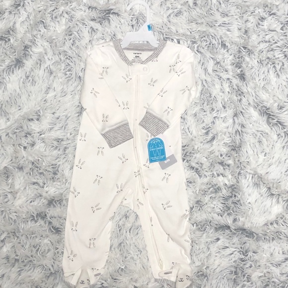 Carter’s Other - Carter’s white and gray bunny footie
